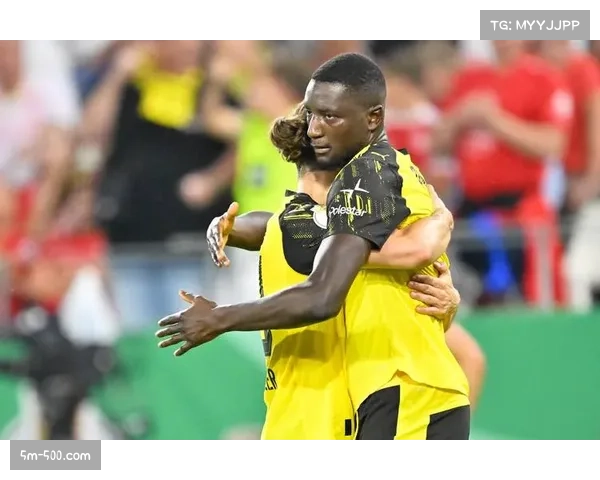 多特蒙德主场二比零完胜亚特兰大 吉拉西传射建功占先机